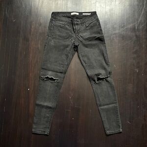 Guess black skinny jeans, power skinny low cut, size 27